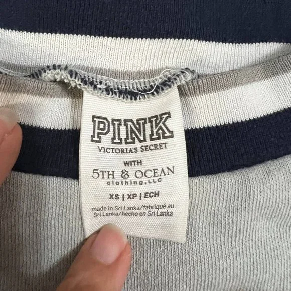 PINK University of Arizona Crewnexk Sweatshirt size XS - Picture 2 of 3